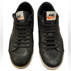 NIKE sneakers - Size 8